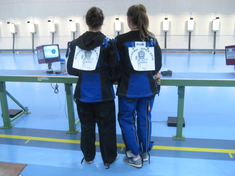 Jede mit ihrer persönlichen Startnummer Jede mit ihrer persönlichen Startnummer