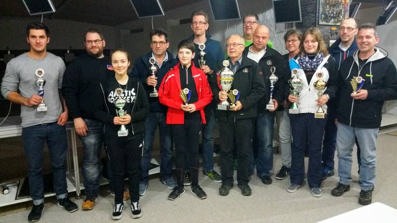 Gruppenfoto aller Teilnehmer, die SGi Bühl wurde von Katharina vertreten Gruppenfoto aller Teilnehmer, die SGi Bühl wurde von Katharina vertreten